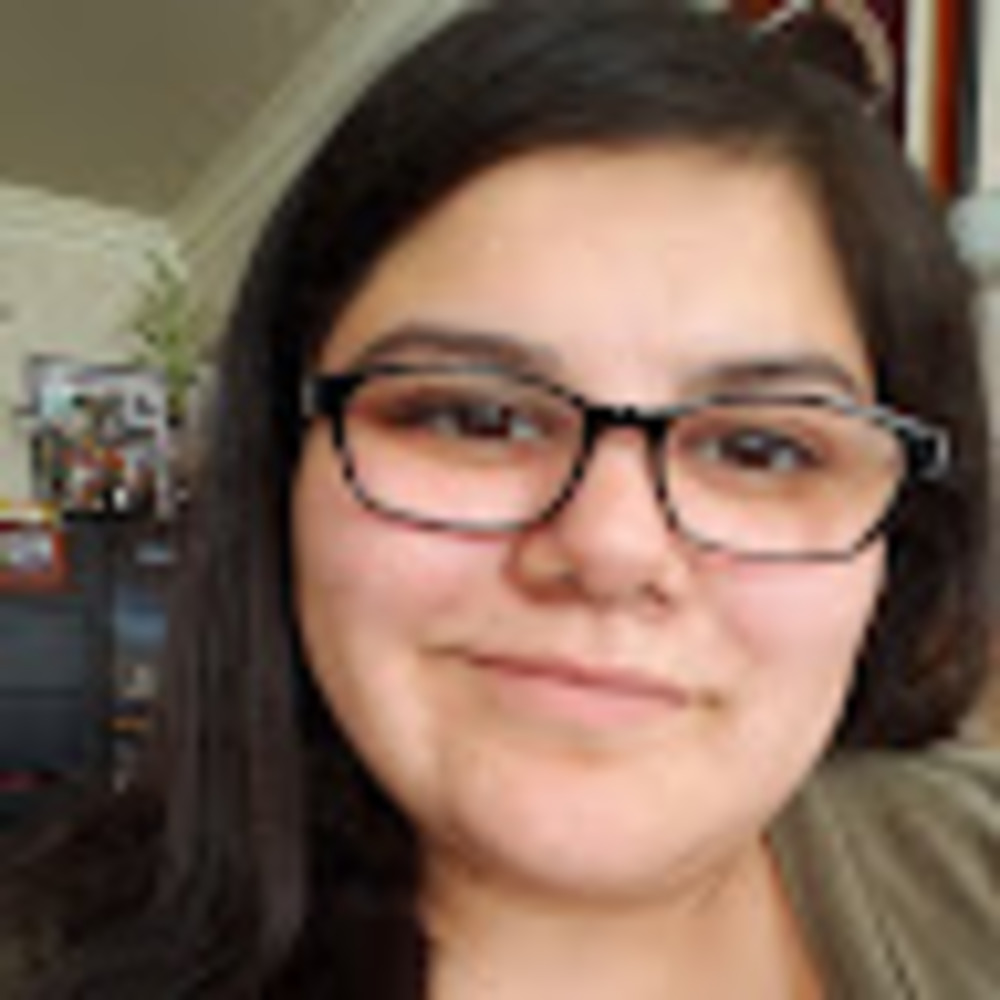 Meet your Posher, Adrianna